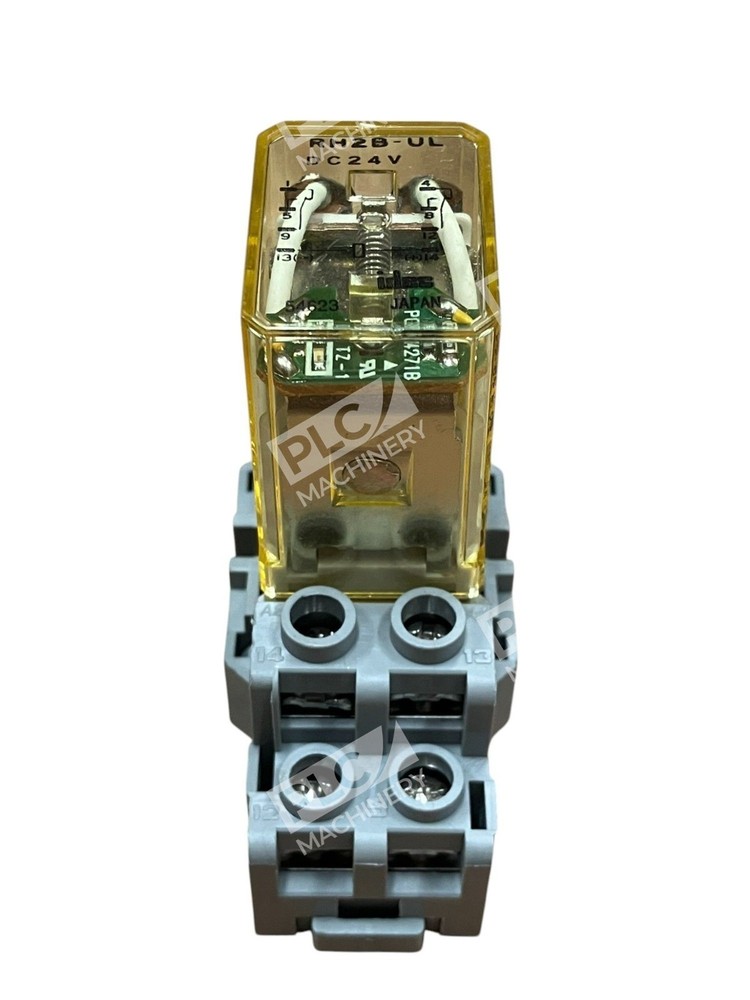 IDEC DC24V 10A 300V SH2B-05C Base W/ Relay RH2B-UL