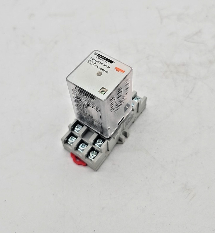 SQUARE D 8501KUR13P14V20 120 V RELAY W DAYTON 5X853N RELAY BASE