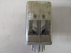 ALLEN-BRADLEY 700-HA33A24 SERIES A 24VAC RELAY – USED – FREE SHIPPING