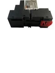 Schneider RXM2AB1BD Relay 24VDC w/ Telemecanique RXZE2S108M Base
