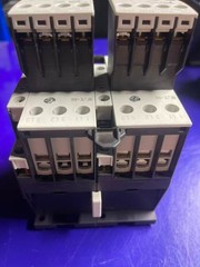 Eaton XTCE025C10 / XTCEXFCC22, DIL M25-10 M2-XHI22 LOT of 2 EA (4PCS) w/rail