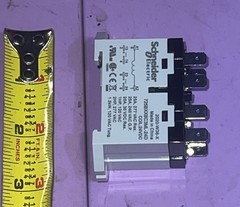 Schneider 2020-w36x 725BXXBC3ML-24D Coil 24 VDC Enclosed Coil Power Relay