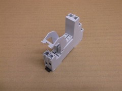 Quantity 7) 700-HN222 B Allen Bradley NEW 8 Blade DIN Rail Mount Relay Sockets