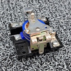 Johnson Controls KZ-4000-4 / 24043-60 Relay