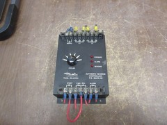 TimeMark Automatic Reverse Controller 98A76-02 115V *Broken Insulators* Used
