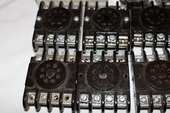 8 VARIOUS EAGLE SIGNAL RELAYS 12VDC 22Q2CD012 SOME NIB, + 11 BASES 8 pin LOOK