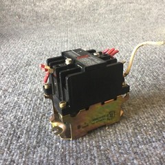 Allen Bradley 700-N200A1 AC Relay Ser C 120V Coil Used