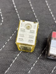 Relay Lot, 1 Each – IDEC-RH2B-UL DC24V, Schrack PT570024 & PT570615.