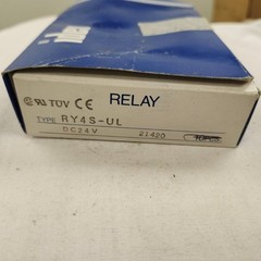 IDEC RY4S-UL Relays ( 3 pcs. ) 24 Volts DC , 14 Pin, New in Original Box