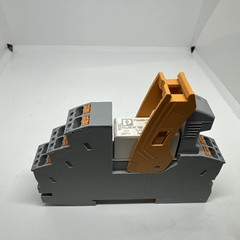 NEW PHOENIX CONTACT 29-00-93-1 RIF-1-BPT/2×21 BASE W/2961192 RELAY FREE SHIPPING
