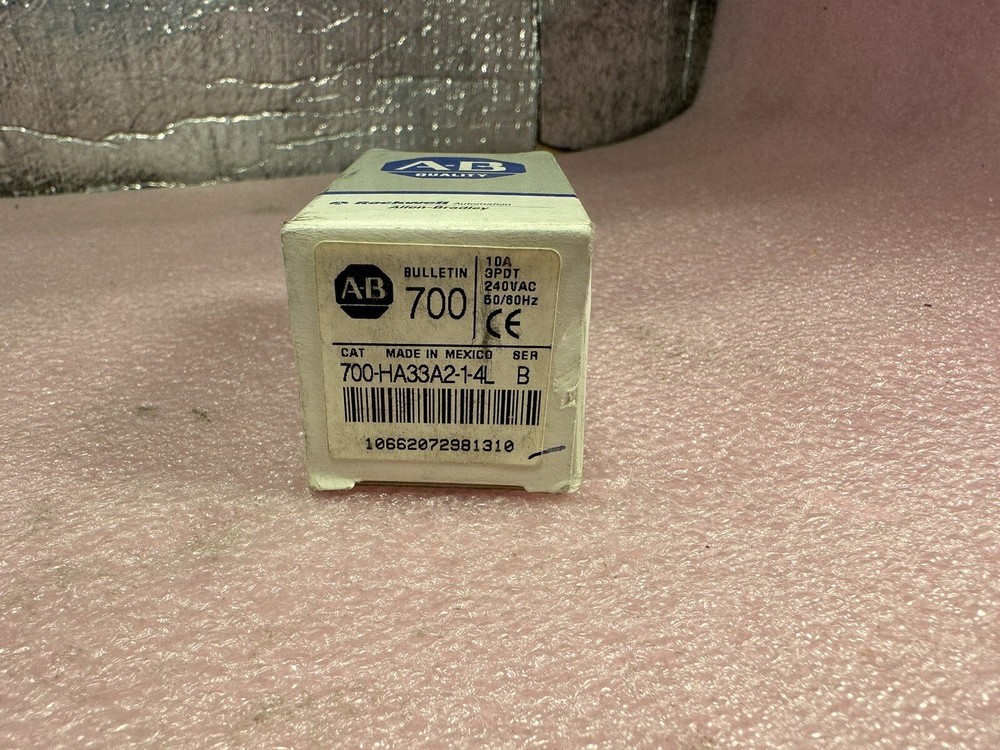 ALLEN BRADLEY 700-HA33A2-1-4L RELAY SER. B 240VAC