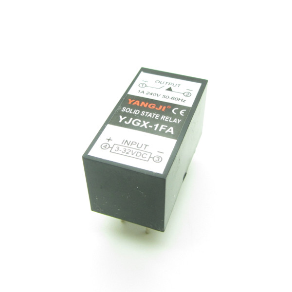 PCB Mount 1A SSR Solid State Relay DC Control AC Input DC3-32V Output AC0-240V