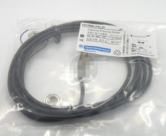 1PC NEW XS108BLPAL2C Telemecanique proximity switch