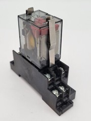 Fuji Electric HH52P-CRL Relay 5A Coil 200/220VAC with TP58X1 Socket Base 7A 250V