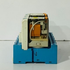 FINDER TIMER RELAY 60.13.8.230.0054 WITH 86.00.0.240.0000 & 90.03 SOCKET 3PCS