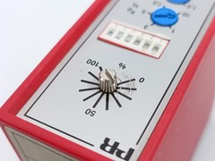 PR Electronics 2205 E0A1A PI Controller In 0-10V Out 0-20mA 0-10V