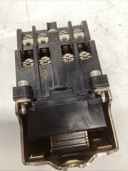 Allen-Bradley Bulletin 700 AC Control Relay 700-N800A1 SER.C. U-586