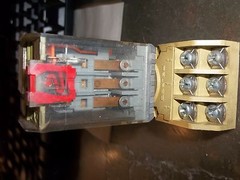 RELECO SERIES MR-C C3-A30 X RELAY W/ SOCKET BASE (DR3B1)
