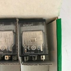 Scheider Electric RPM32F7 Power Relay – Lot of 5