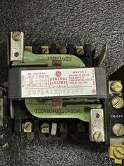 General Electric 15D21G22 107B412GYA140 Control Relay 120V 18A Bolt-On
