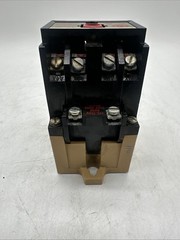 ALLEN BRADLEY 700-PK400A1 RELAY SER. B (2683)