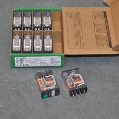 (10) Schneider General Purpose Relays RPM11BD, 250V AC, 24VDC Coil, 15 A, 5 Pin