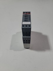 ABB CM-EFS.2S OVER AND UNDER VOLTAGE RMS MONITORING RELAY 1SVR730750R0400