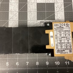 Allen-Bradley 700-P1200A1 Control Relay (LBB36L)