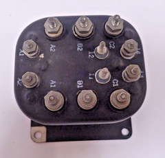 LEACH CORP 9123-1Z-C7C4-002 / MS27997-D2 RELAY 25AMP 3 PST MILITARY GRADE