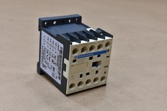 Telemecanique CA3KN31BD Control Relay DIN Rail 10A 4 Pole Coil 24VDC 3NO/1NC