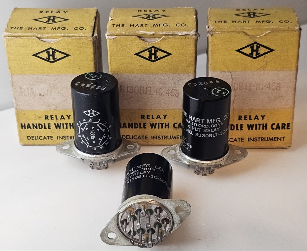 Hart MFG Co. R310B3P-1C 4 PDT Relay Hermetically VTG Sealed 300 OHMS 28 V. D.C.