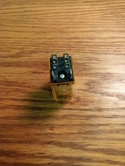 IDEC 67525 RH2B-U DC12V 14prong