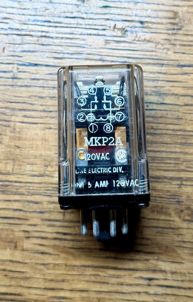 Line Electric MKP2A 120VAC Control Relay 5A DPDT 8-Pin Octal Base Industrial Lot