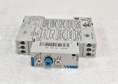*NEW IN BOX* Crouzet 88826105 Time Relay MUR1 88 826 105