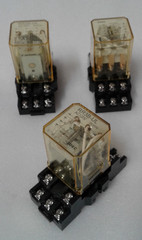 Lot of 3 Idec RR3B-ULAC120V Power Relay with SR3B-05 Base 120VAC 50/60Hz – New