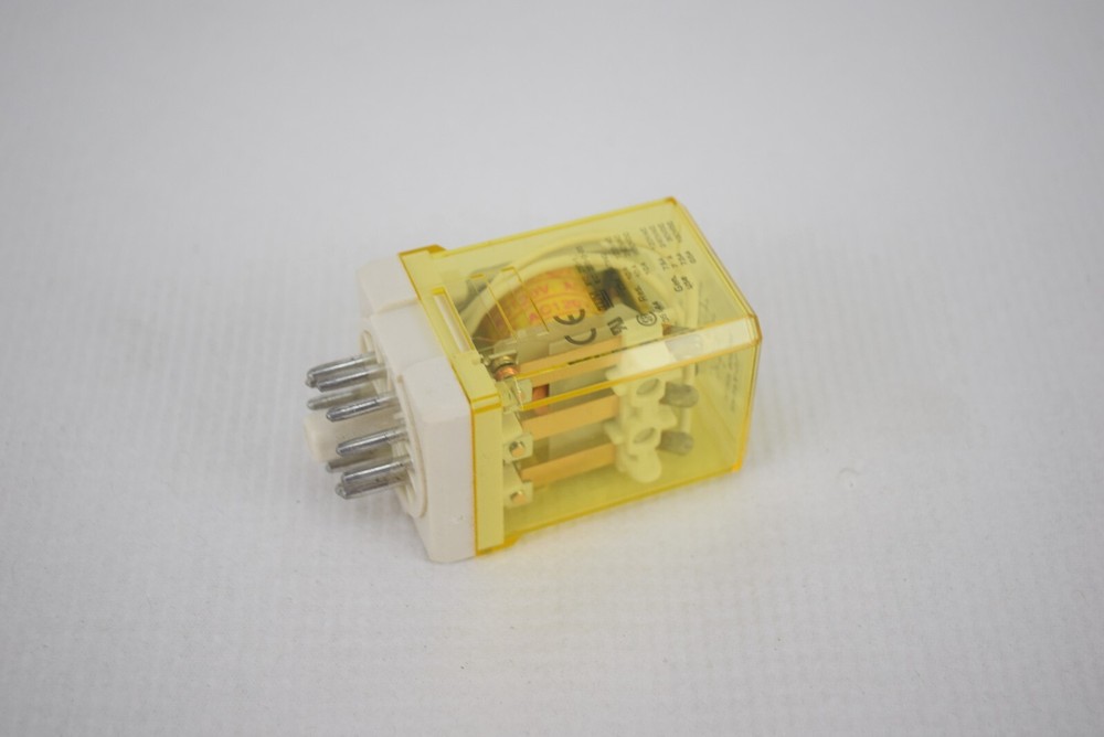 idec RR3PA-UL AC 120V Relay