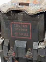 Lot of 7 Allen-Bradley 700-N400A1 Control Relays as pictured