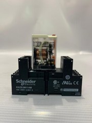 Schneider Electric / Relay & Socket / RXM4AB1P7 / RXZE2M114M