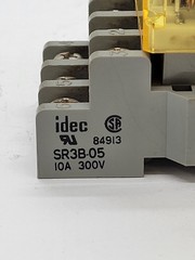 Idec RR3B-U General Purpose Relay w Socket 10A 3P 120V 11Pin 24V Coil