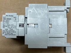700-M400* /A W/ 195-MA04 Allen Bradley Control Relay, 110-120VAC 50-60Hz coil