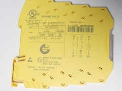 *Box of 2* Phoenix Contact 2700356 PSR-PS20-1NO-1NC-24DC-SC Coupling Relay – …