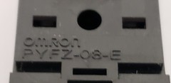 OMRON PYFZ-08-E RELAY SOCKET, 10A, 250VAC, 2 POLES, DIN RAIL MOUNT, NNB