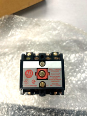Allen Bradley DC Relay Relais CC 700DC-PK400Z24 Series A