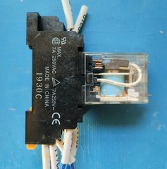 Omron MY2N-D2 Relay 24V With 1930C Base Free Shipping