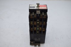 GE Industrial Relay CR120B04022 CR120BX3 110/120V Coil CR120BX14