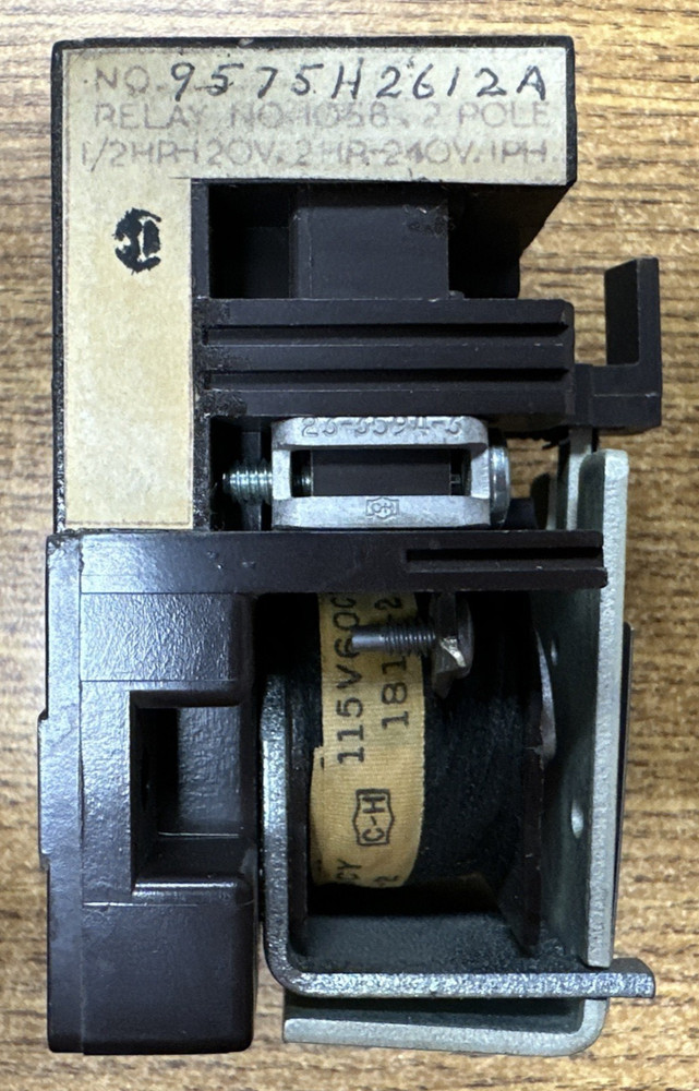 CUTLER-HAMMER 9575H2612A RELAY 12A 600V 2P 1/2HP 120V 2HP 240V 1PH *NEW IN BOX*