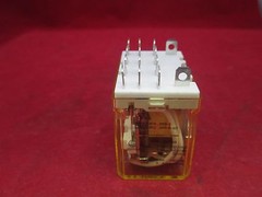 Idec RH4B-U Relay
