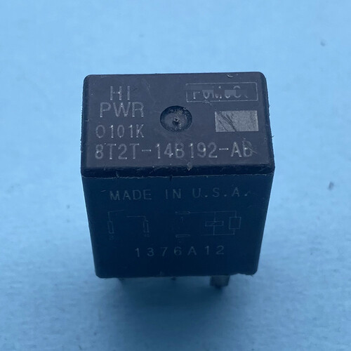 1PC 8T2T-14B192-AB Power Relay 5Pins