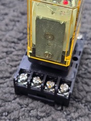 Tekmar 003: 21 Volt (AC) Coil Relay, Double Pole Double Throw Contact