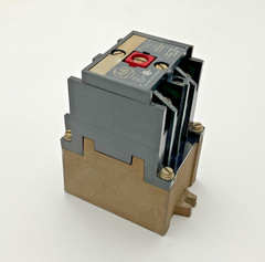 Allen Bradley 700-P400A1 110/115-120 VAC Coil Relay 700P400A1 Type P Ser A (TBI)